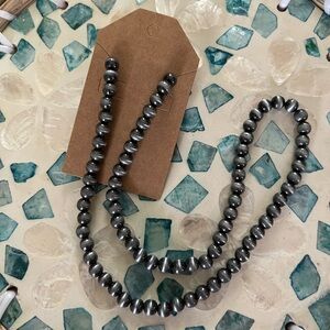Elegant Faux Navajo Pearl Necklace
